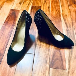 NEW BCBG shoes. Size 37, 7 US.